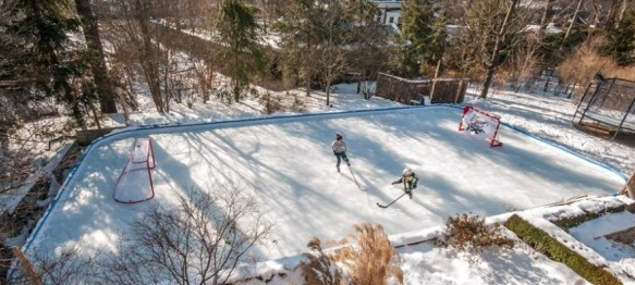 Backyard ice rink